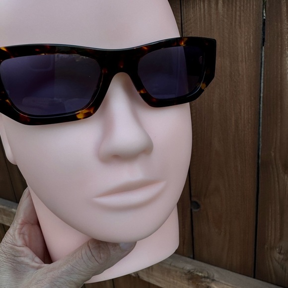 Prada Brown Sunglasses with Geometric Design - Picture 6 of 14